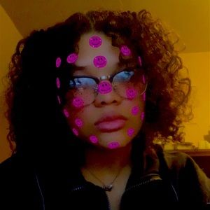 Meet your Posher, Lontaysia